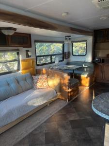 Comfortable Guest RV With EV charger Semi Rural Area