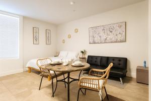 Luxury 1-Bedroom near Marina Dock and Venice Beach - Resort Amenities