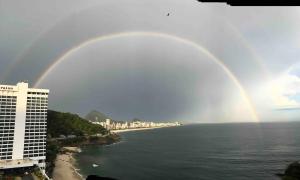 Vista para o mar em apartamento super moderno
