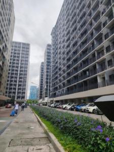 Shawnalyn condotel At Mall of Asia Philippines