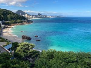 Vista para o mar em apartamento super moderno