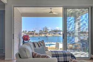 Docked at Yamba - Oceanstays - Pool Jetty