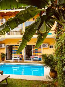 Habitacion privada con piscina compartida