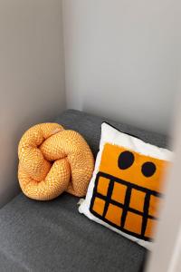 107-Studio compacto, moderno, climatizado perto da UEL