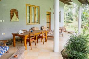 Rivendell Twisted Tree