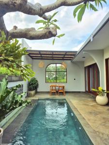 Villa serenity 2 bedroom with AC, wifi,private pool