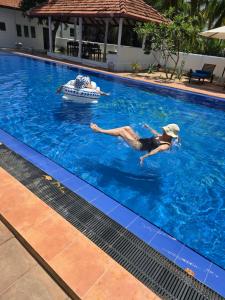 Blue Kite Retreat