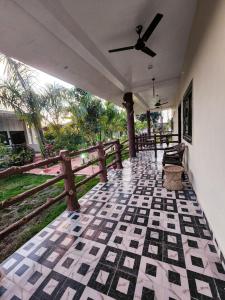 Kanha hotels and resorts