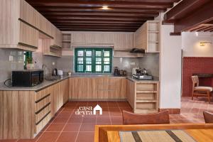 Hajuri Kunj Bungalow