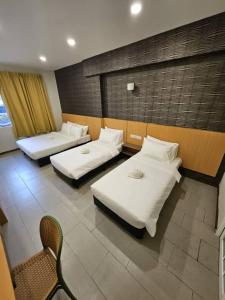 Swing & Pillows - Imbi Bukit Bintang