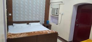 Shiv Kamla Paying Guest House