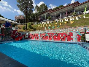DJapanese Tunnel Family Resort