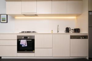 Furnished Nishi Stay with Scenic Mountain Views - Hosted by Canstay