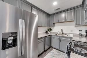 1BD Condo HWY161-183 DFW South Irving I65