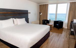 Radisson Blu Acqua Hotel & Spa Concon