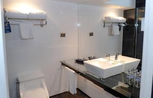 Radisson Blu Acqua Hotel & Spa Concon