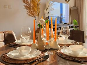 Chic Yas Stay, F1, Ferrari, Sea World Yas Island