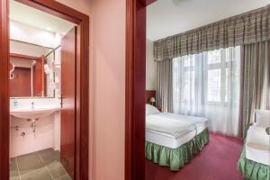 Triple Room room in Hotel Lunik