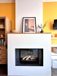 1 min Beachfront & Sea View Sleeps 6