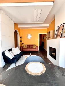 1 min Beachfront & Sea View Sleeps 6