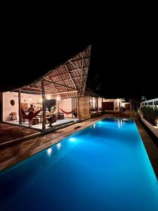 Mbili Villas - 2 Villas and outdoor kitchen pool in nature