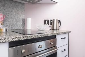 Trendy Sea Point Studio Walk to Beach Cafés