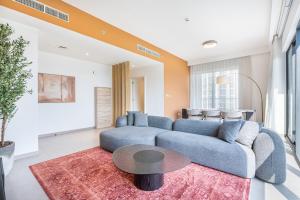 Luxury Modern Home with Direct Park Access