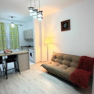 Julia Militari Studio