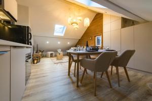 Ski in winter bike in summer for 2 to 4 guests