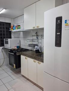 Apartamento térreo com 2 quartos e jardim
