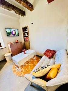 Blue Dream! Pedestrian center near Lake and Ski