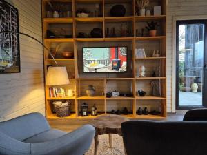 MIKO I Чарівний котедж для двох