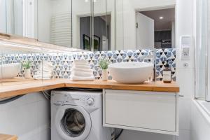 Kraków Suite - Balcony, Workspace - by Rentujemy