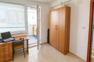 Family 2BDR Apartment in the City Center