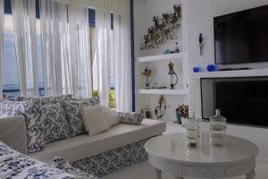White Blue Luxury Villa 1