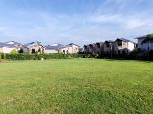 Amaris Greens Resort