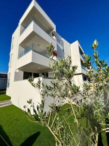 Salt & Stone - apartment with private pool