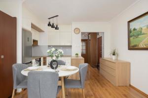 Bemowo Air-conditioned Apartment with Balcony by Noclegi Renters