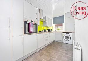 Lady Wilson Apartment by Klass Living Airdrie
