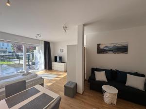 Modern City Apartment with private Garden