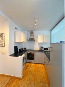 Remo Beach 2 by Residea