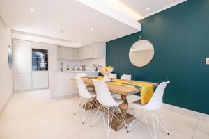 Zeeland Pier 1004 - 2 Bedroom Lux Penthouse with Parking