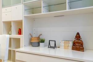 Central Cozy -1Bedroom 1Bath -Anton Martin