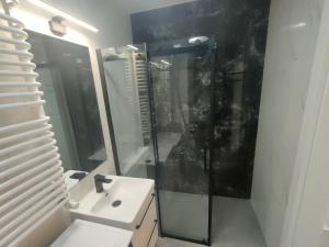 Apartament z 2 pokojami i balkonem Tauron Arena