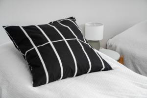 Arctic City Heart - Modern Design Studio