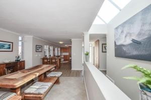 Exceptional Home in Blouberg with Ocean Views