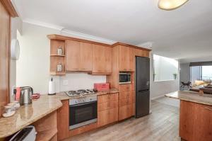 Exceptional Home in Blouberg with Ocean Views