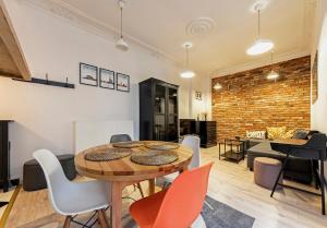 RentPlanet - Apartament Wyspiańskiego