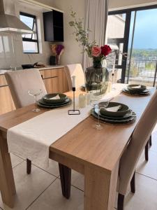 Luxury lagoon at Munyaka