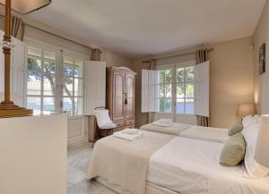 Elegant 2 Bedroom PH in Serene Urb El Presidente RDR521